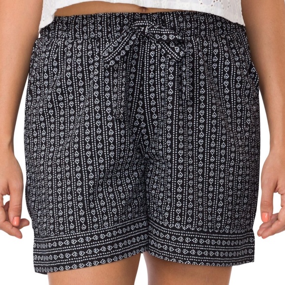 NWT Myra High Waist belted pocket shorts - Picture 7 of 7